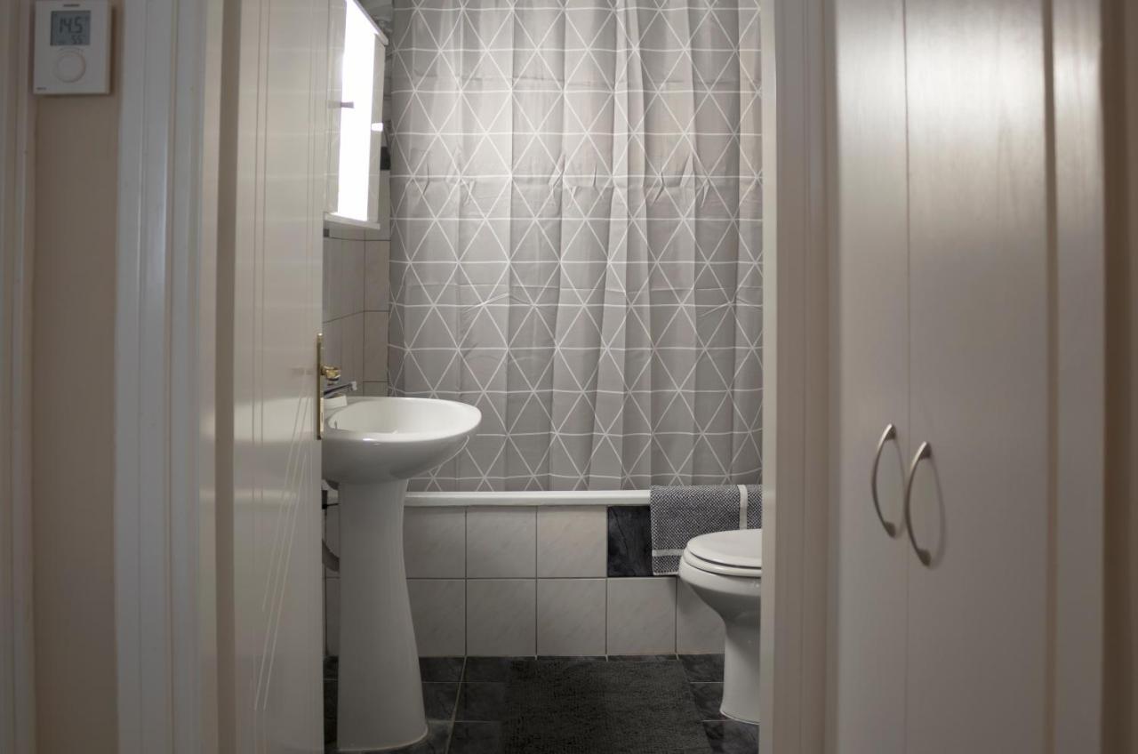 Silene Luxury Apartment Néa Péramos 外观 照片